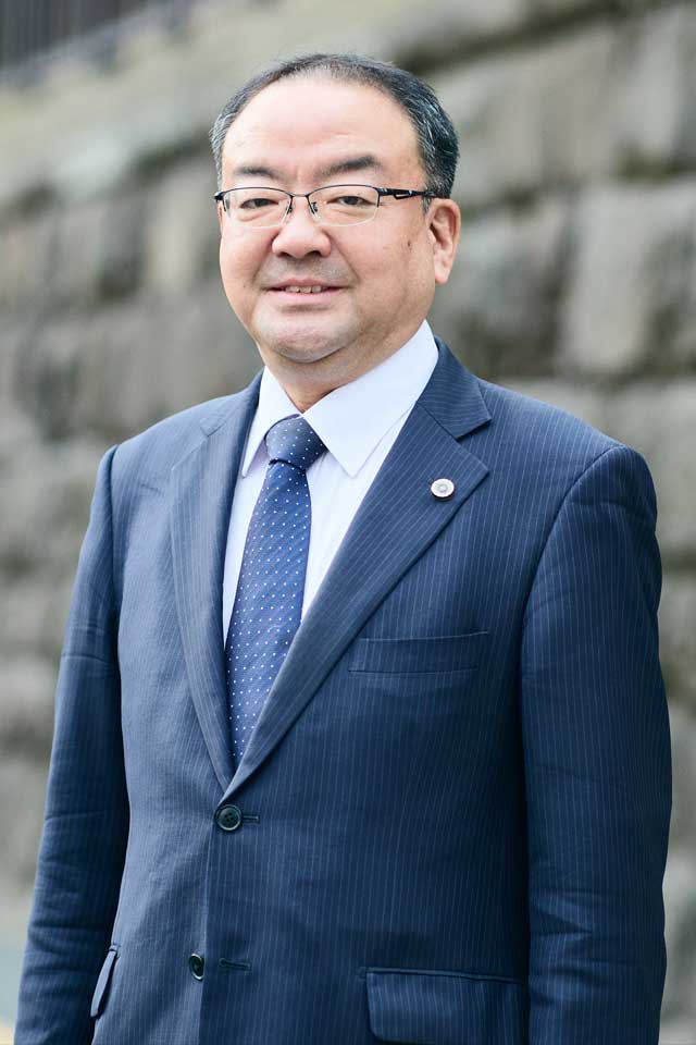 河野法律事務所　代表弁護士　河野 満也